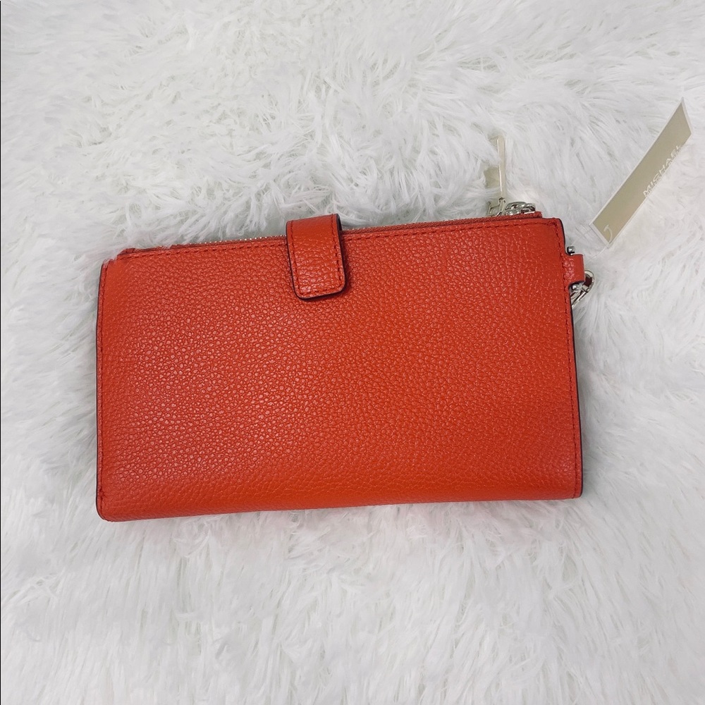 Micheal Kors wallet - Picture 2 of 16